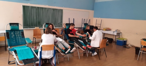 CK Ljubuški: Srednjoškolci darovali 29 doza krvi!